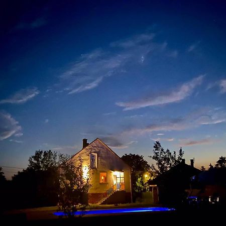 River House - Luxury House On The Border Of The Tisza River Arokto Ngoại thất bức ảnh