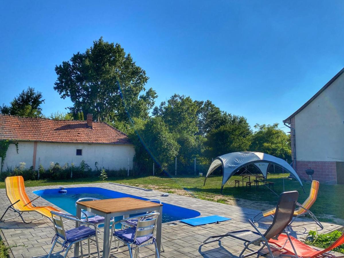 River House - Luxury House On The Border Of The Tisza River Arokto Ngoại thất bức ảnh